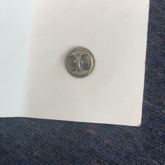 Moms Gold Flower Bird Pin Brooches - Picture 4 of 4